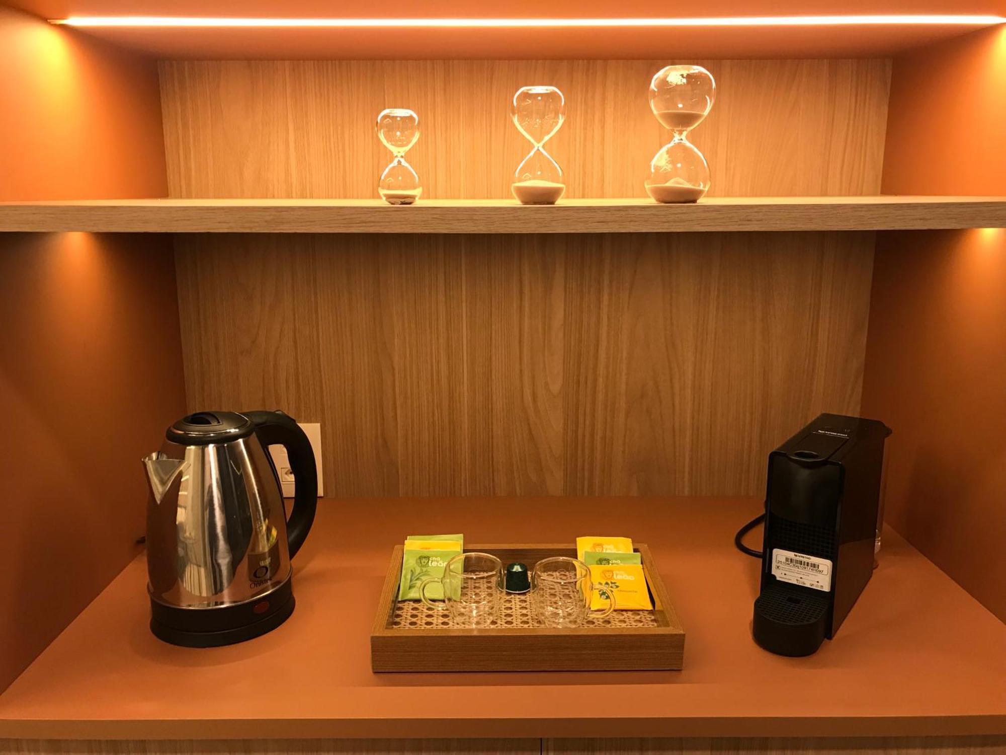 Rubi No Meireles à 600m Da Beira-mar Apartamento